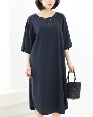 ������ ��� ���̿� �巹���� ���ǽ� (2color)*�ÿ��� ���� ���Ϸа� �ε巯�� ���̿� ������� /���� ���� �ε巴�� �帣�� �巹����(Drape) �Ƿ翧�� �����Ͽ� �Ȱų� ������ �� �ڿ������� ���� ������ ǥ��